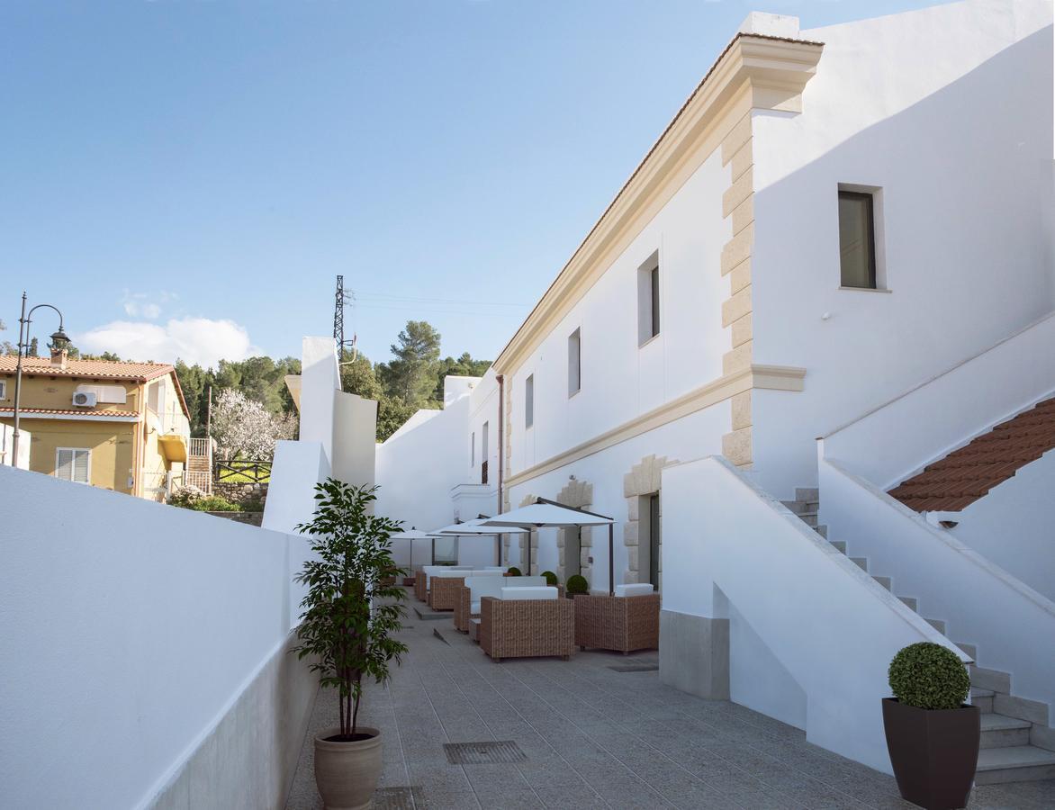 Villa Santadi Exterior photo