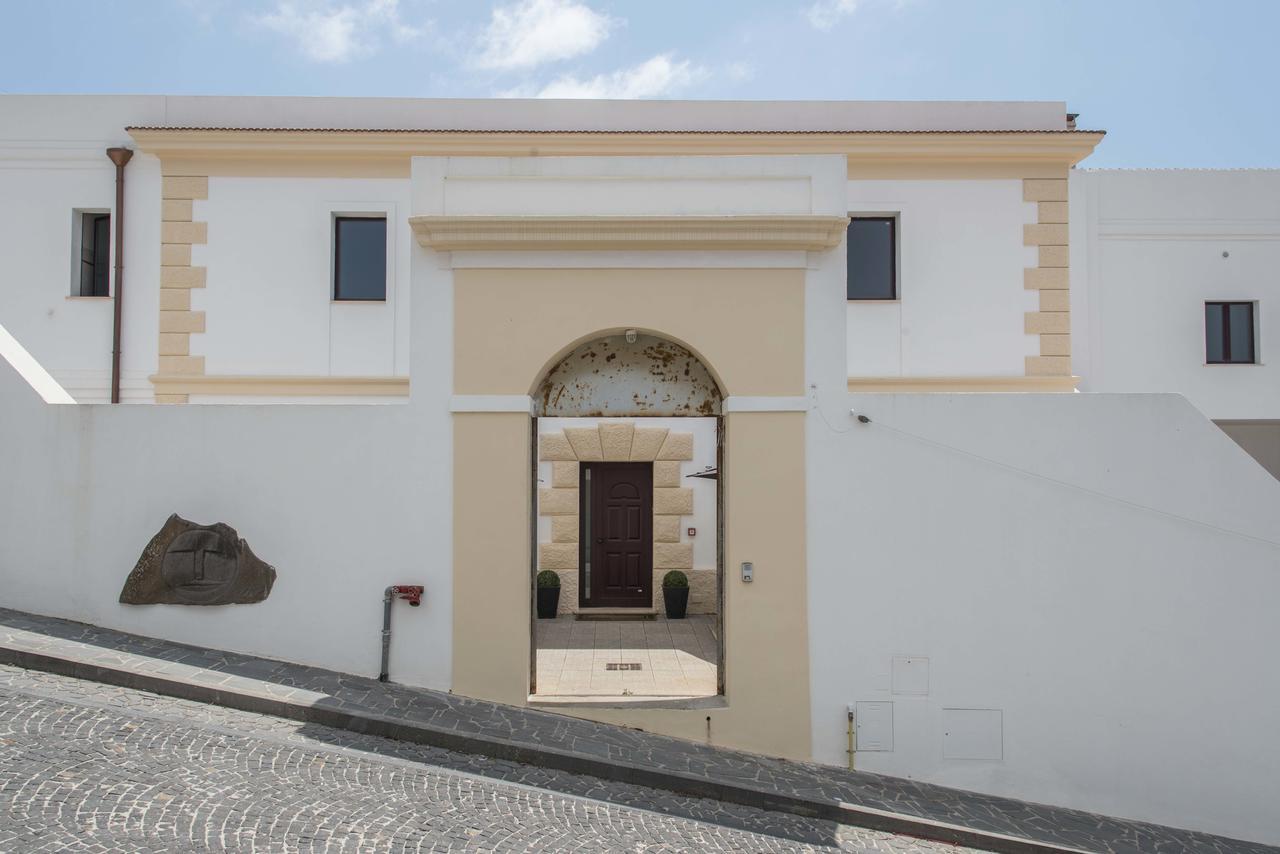Villa Santadi Exterior photo